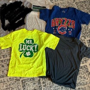 4 t-shirts bundle. Cubs/Lucky/Solid